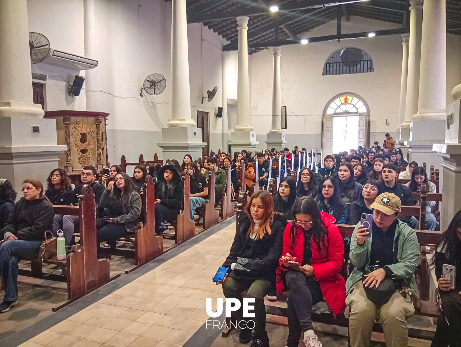 Visita Guiada a Tobatí y Areguá: Facultad de Ciencias Administrativas y Contables